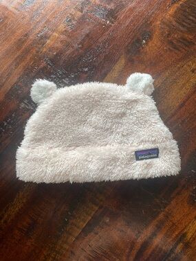 Patagonia Baby Furry Friends Fleece Hat girls size 2t-5t pink beanie bear